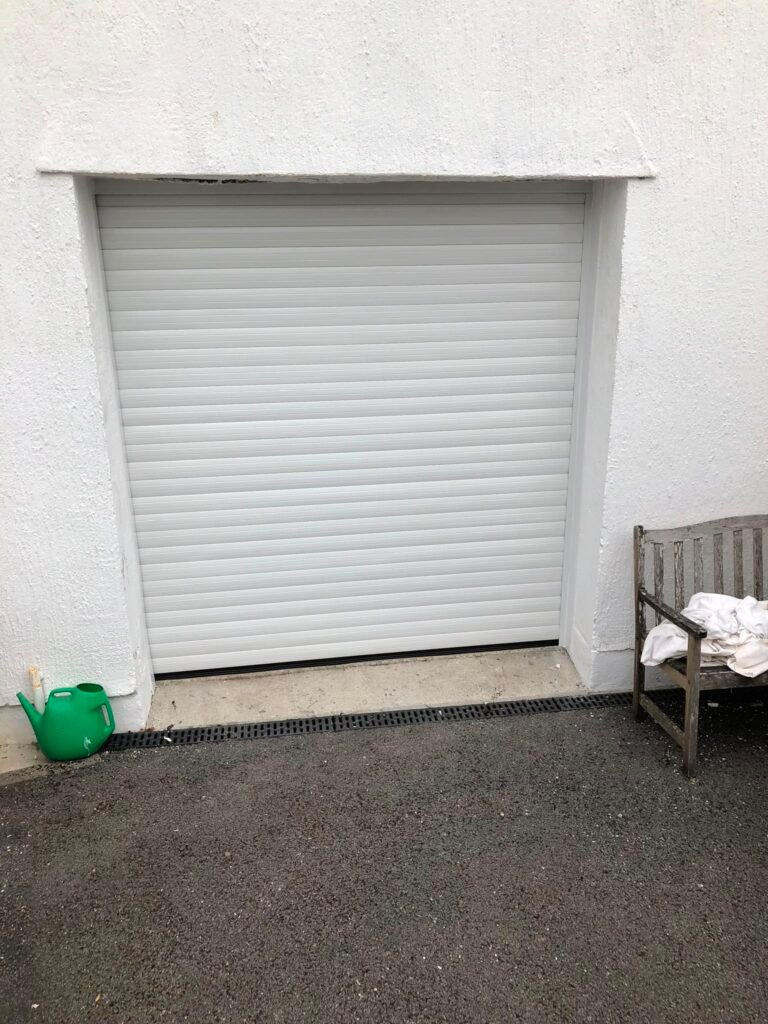 ROLLER GARAGE DOORS